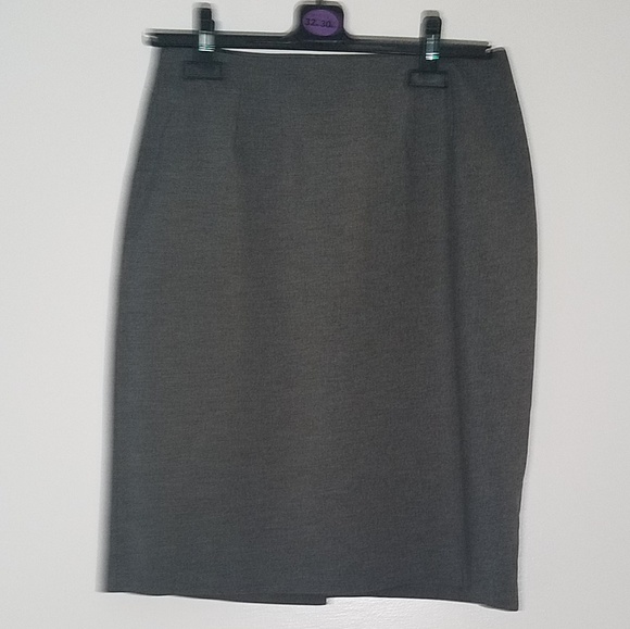 Grey Skirt - Picture 1 of 3
